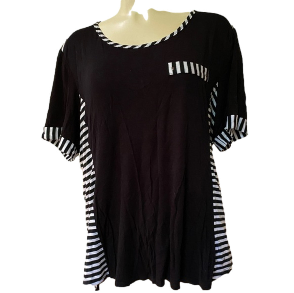 CLAUDIA Richard Lady’s Plus Size Short Sleeved Top, Very Good Used Condition